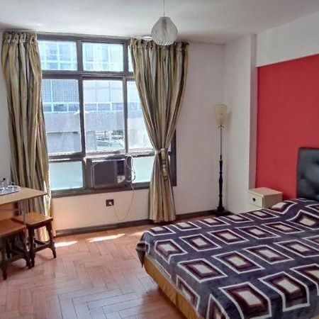 Un Ambiente A Pasos Del Obelisco Apartment บัวโนสไอเรส ภายนอก รูปภาพ